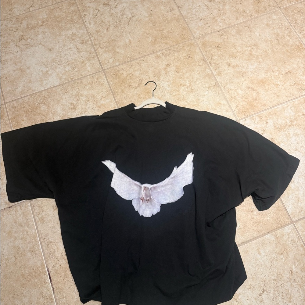 Black T-Shirt with Owl Graphic